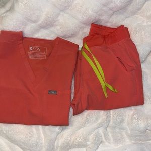 Pink scrubs from figs
